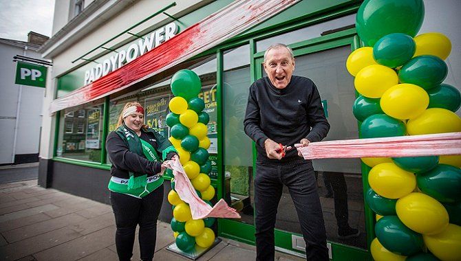 Paddy Power pays homage to Terry Butcher at new shop opening